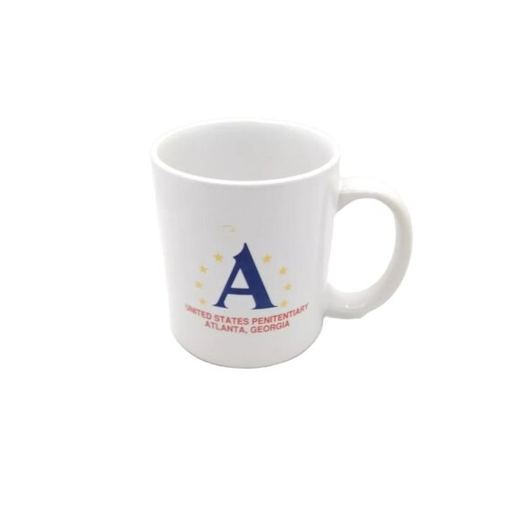 Vtg. United States Atlanta, Georgia Penitentiary mug souvenir - Picture 1 of 12